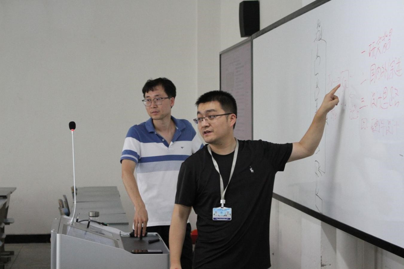 WilliamHill官网学生在第十届全国大学生光电设计竞赛中斩获佳绩3.jpg